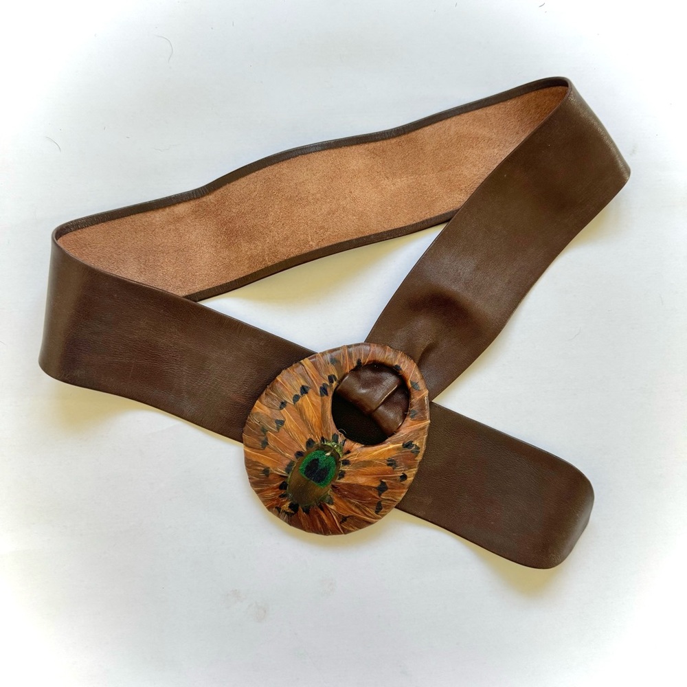 S O L D  Vintage 1970’s COMECO Peacock Feather & Leather Belt